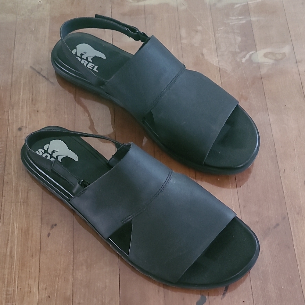 Sorel Men's Sleek Black Sandals